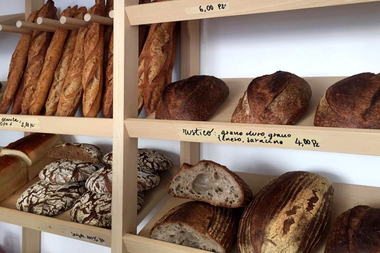 Pane e tradizione: il ritorno dei forni artigianali nei quartieri storici